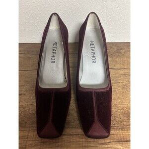 Metaphor Belinda Women Shoes Size 8.5 Burgandy Velvety Suede Leather Med Heels
